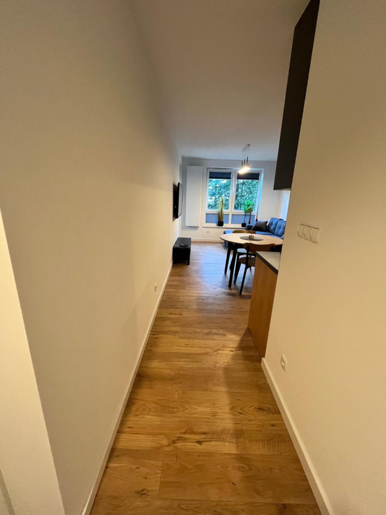 Apartament Julia 1-4 Os Starowapiennikowa 42A Z Balkonem Ze Sniadaniem Kontynentalnym Kielce Eksteriør billede