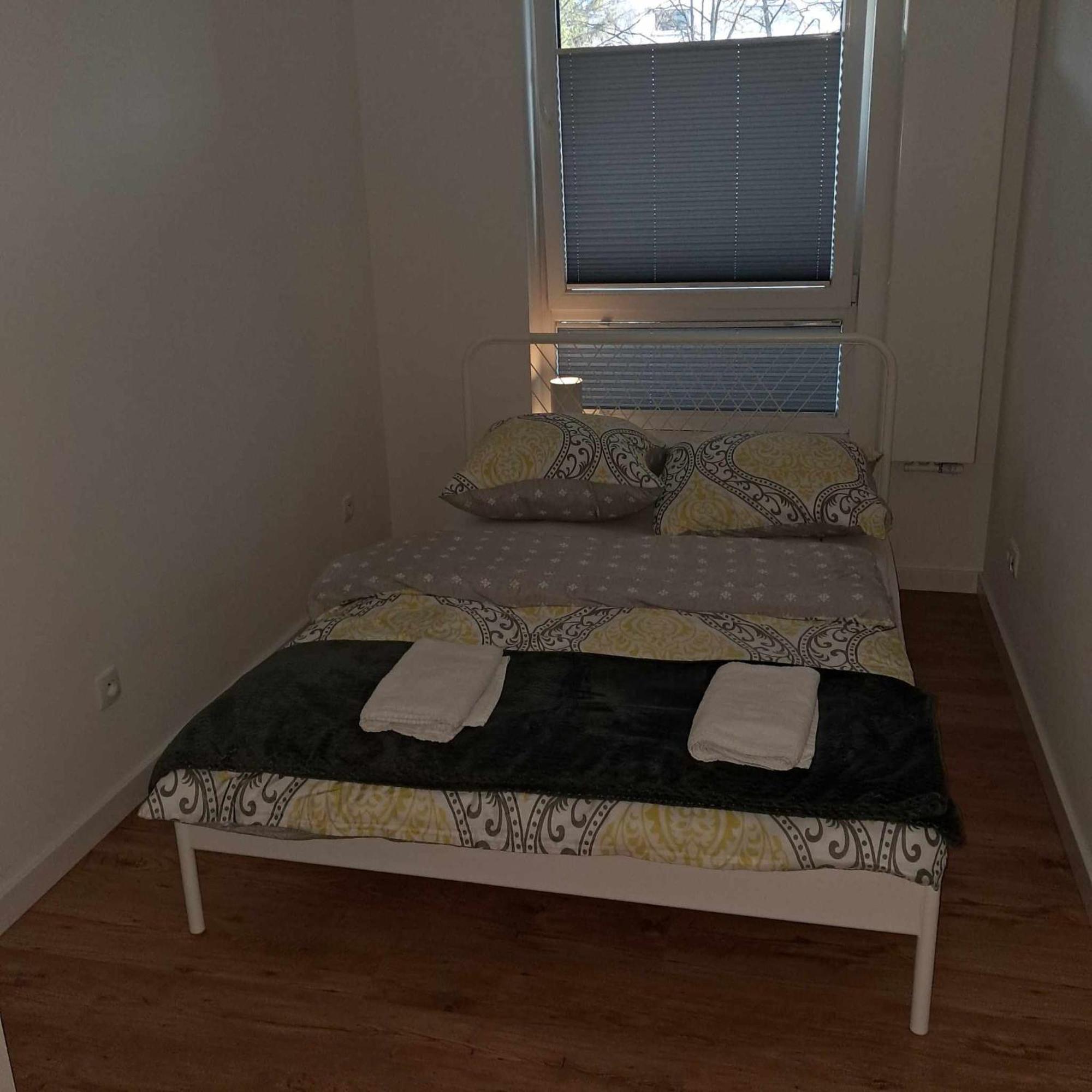 Apartament Julia 1-4 Os Starowapiennikowa 42A Z Balkonem Ze Sniadaniem Kontynentalnym Kielce Eksteriør billede